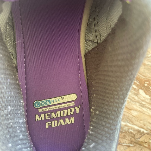 Fila Women's Gray and Purple Sneakers - Picture 4 of 6